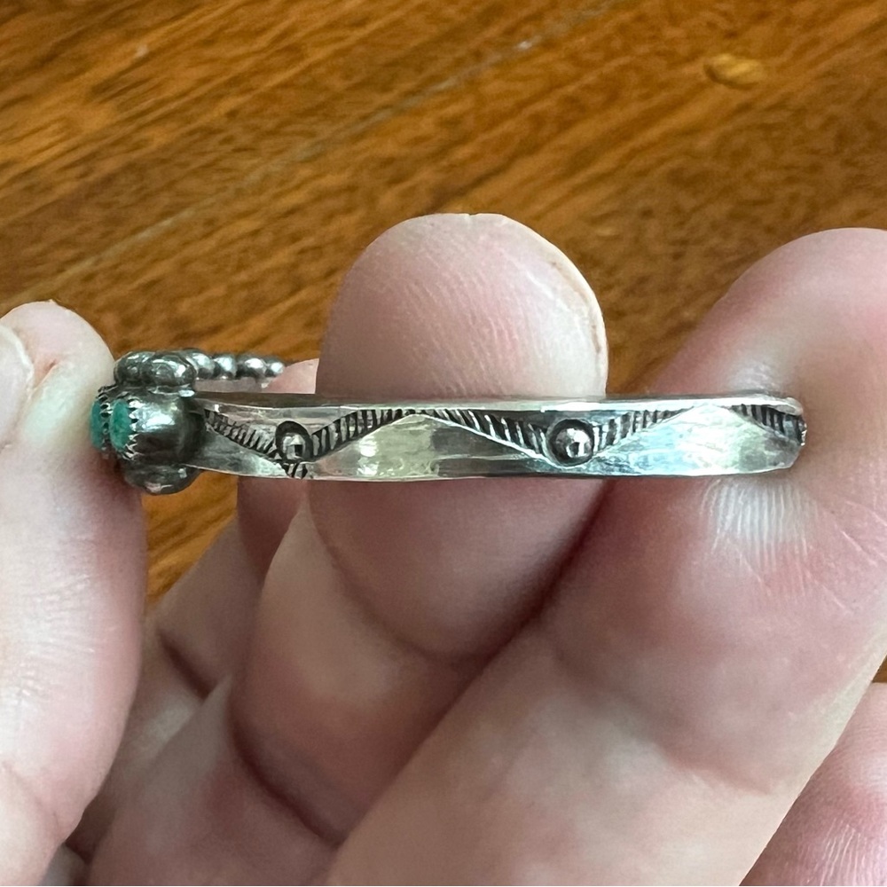Old Pawn Native American Zuni Turquoise Petite Point Sterling Silver Cuff - Picture 10 of 16